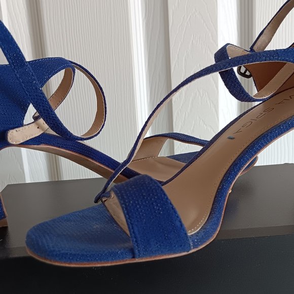 Womens Via Spiga Royal Blue Ankle Strap Sandal Size 6.5 - Picture 2 of 4